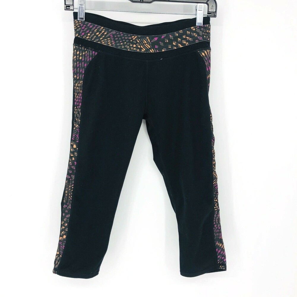 Fabletics Style 393136 Camacan Capri Size XS Black Multicolor Cropped Legging